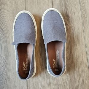 Tom's slides-womens size 5
